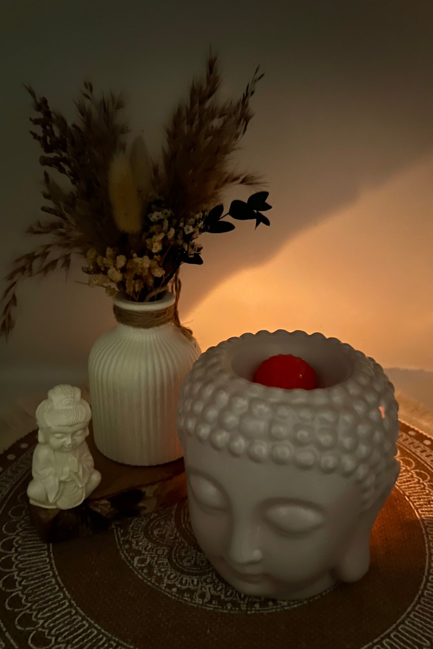 🪷 Buddha Duftlampe aus Keramik – Ölbrenner & Wachs-Melt Lampe in Grau | Stilvolle Raumdekoration & Entspannung
