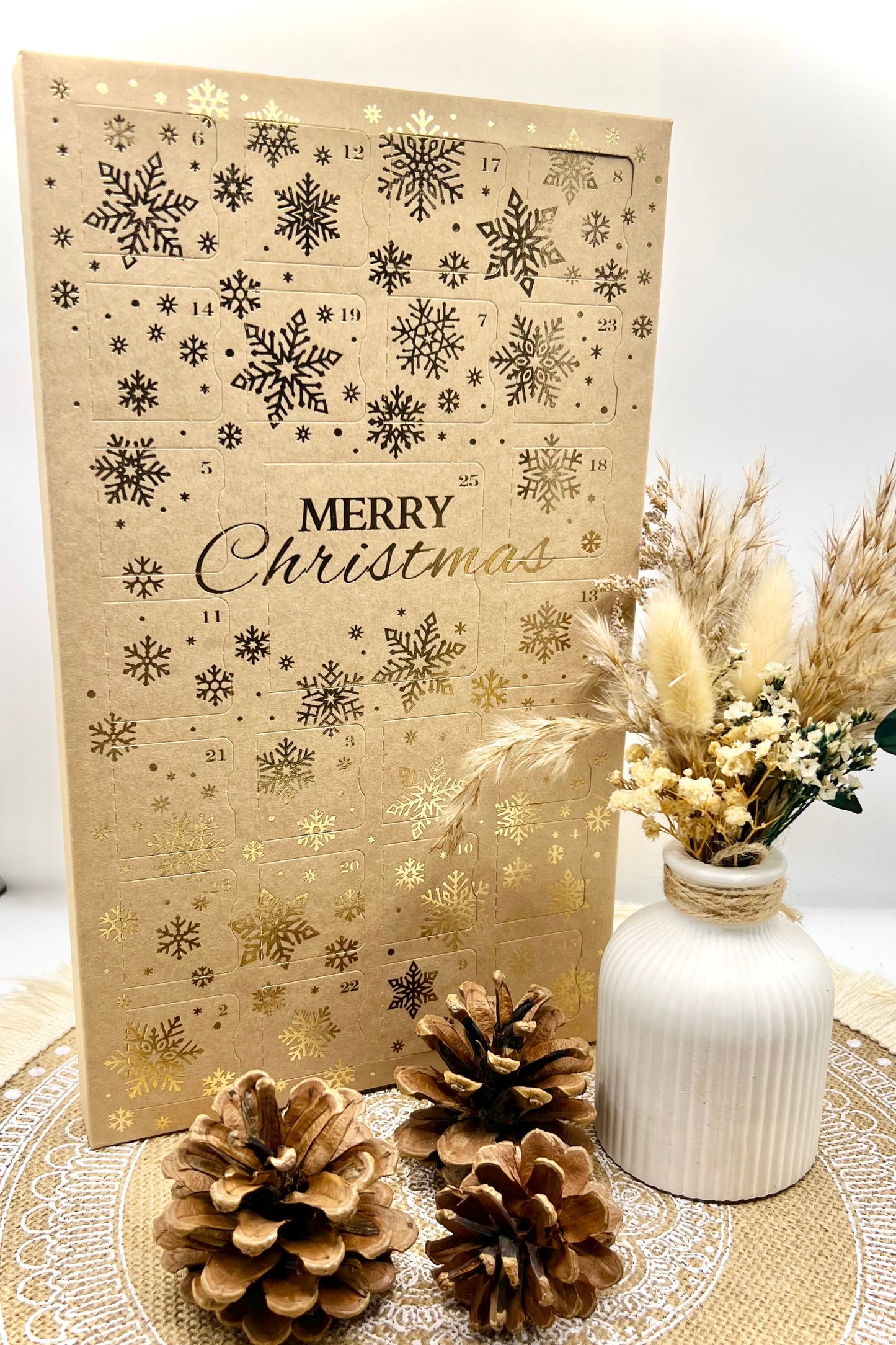 VORBESTELLUNG - Adventskalender 2025 mit 13 Duftwachs-Melts | Handgemachter Kerzen-Duftkalender