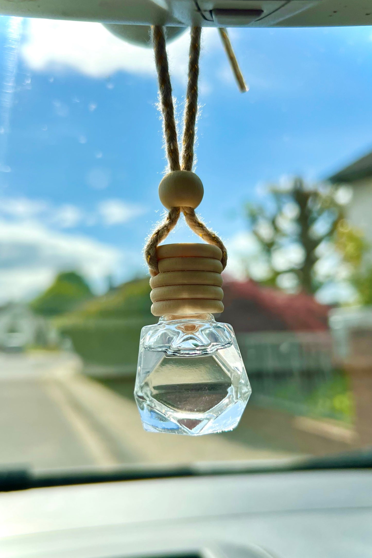 Duftmomente für unterwegs – Auto-Duftdiffuser mit Holzdeckel