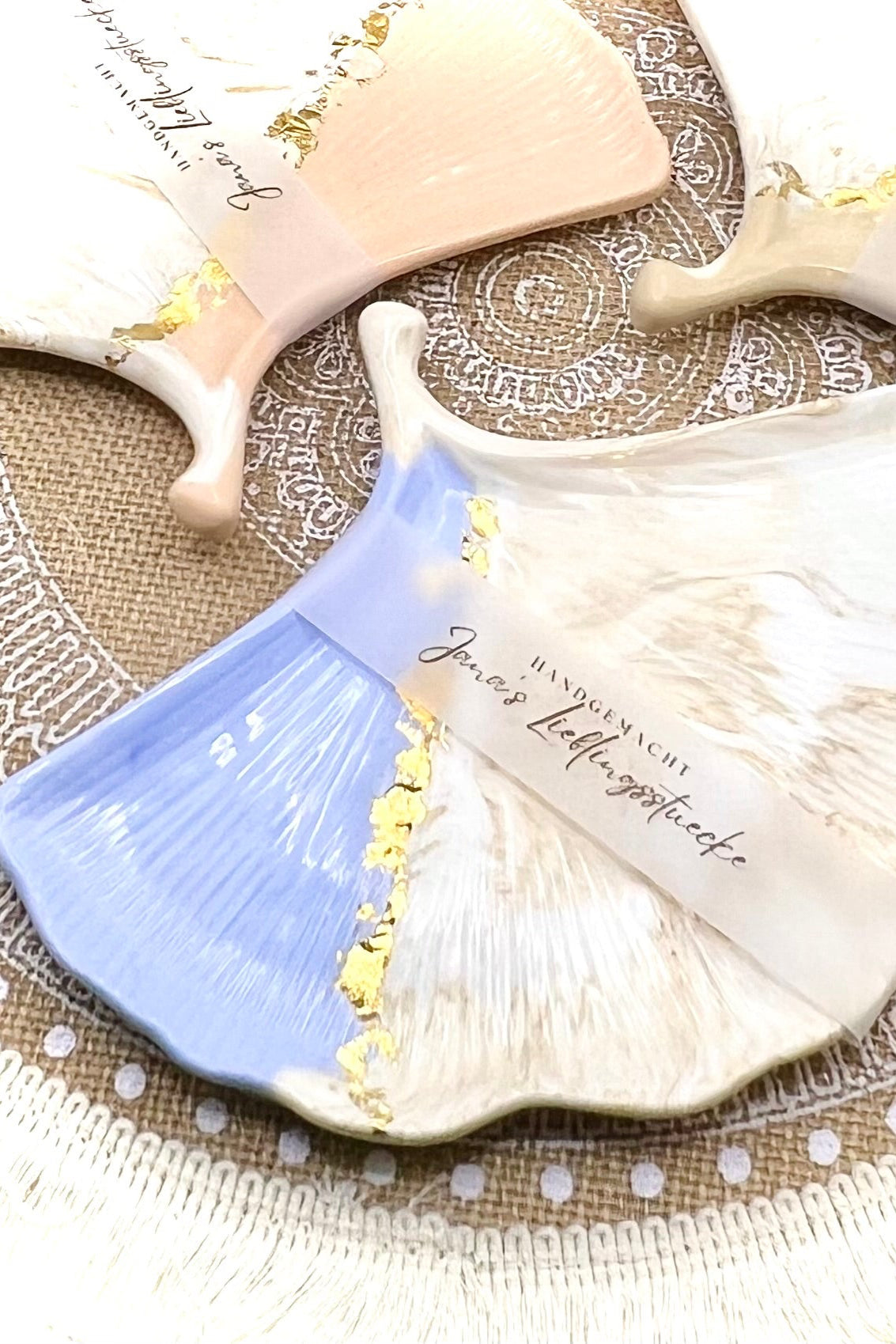 Handgefertigtes Ginkgo-Tablett – edles Naturdesign mit Blattgold