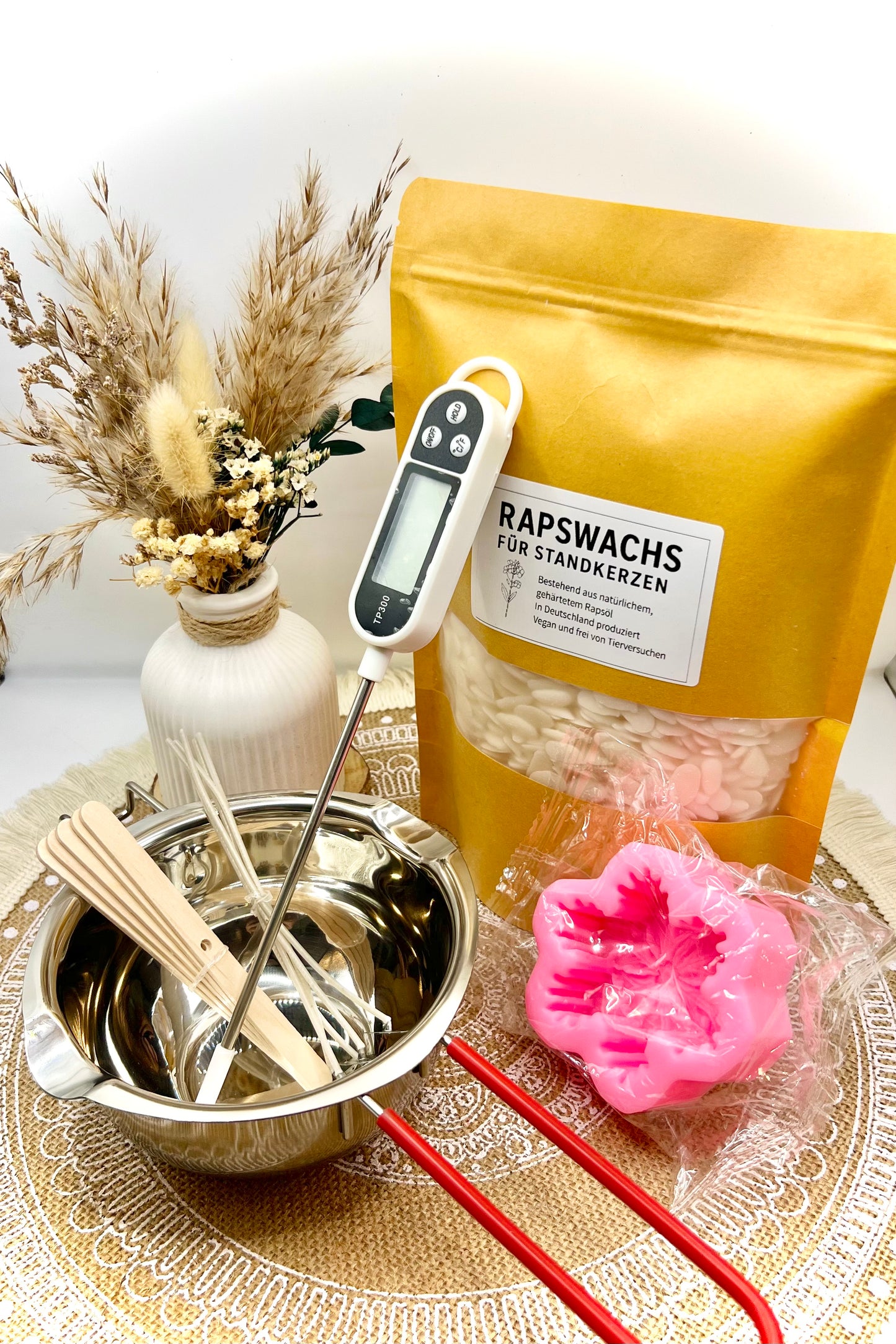 Kerzen selber machen – DIY Set mit Rapswachs für Standkerzen & Schneeflockenform (250 g / 500 g)