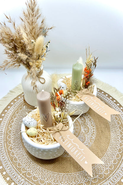 Handgegossene Frühlings-Dekoschale mit Kerze & Trockenblumen