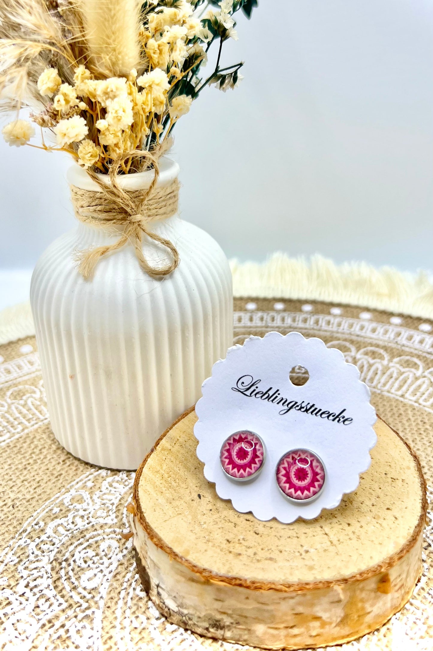 Ohrstecker „Mandala“ Farbton: Beere– handgefertigt, Edelstahl, 12 mm