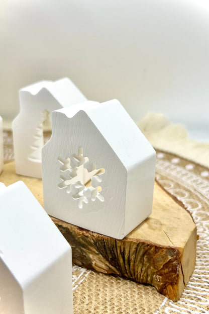 Leucht-Häuschen aus handgegossener Keramik inkl. LED-Licht & Geschenkverpackung – Weihnachtsdeko & Geschenkidee