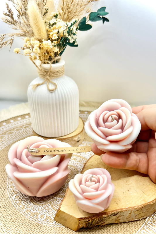 Rosen Kerzen im 3er Set (verschiedene Farben)