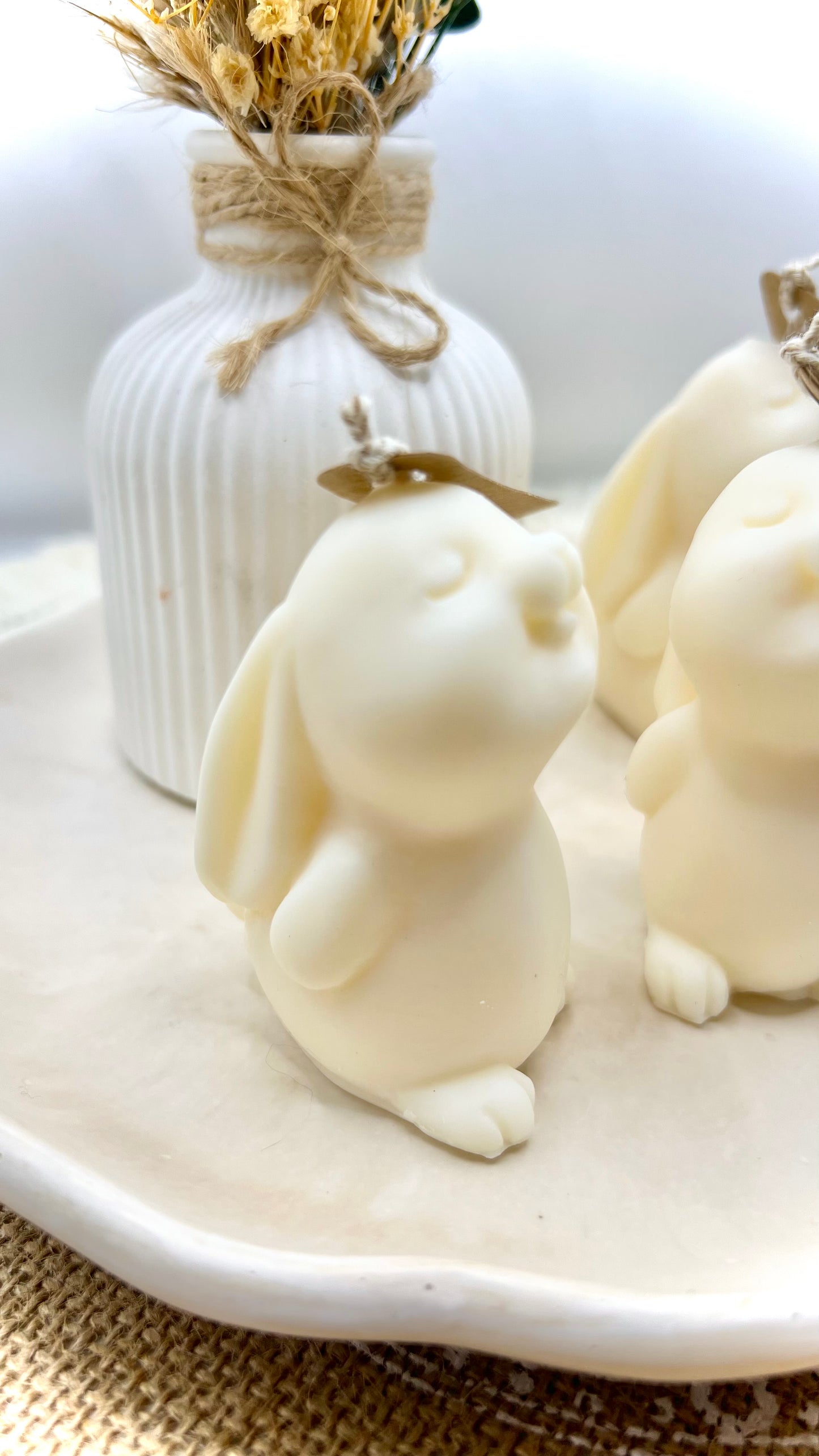 Süße Osterhasen-Kerzen – Handgefertigte Frühlingsdeko