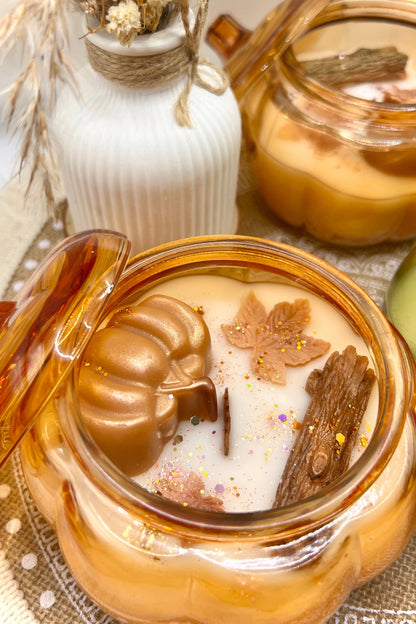 Duftkerze im Glas-Kürbis – Herbst Edition | Handgegossen | Zwei Größen