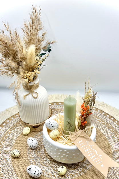 Handgegossene Frühlings-Dekoschale mit Kerze & Trockenblumen