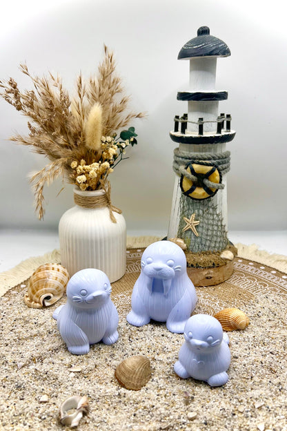 Handgegossene Robbenfiguren aus Keramik – maritime Deko im Küstenstil