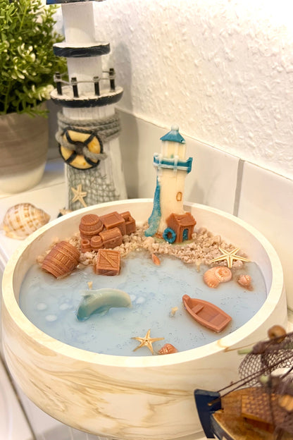 Maritime Kerze „Nordlicht“ – handgegossene Sommer Dekoration mit Meer & Muscheln