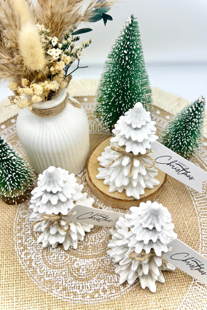 Keramik Weihnachtsbaum Deko | handgegossen, glanzversiegelt & winterlich weiß | kleine Luftbläschen möglich – Unikat mit Charakte