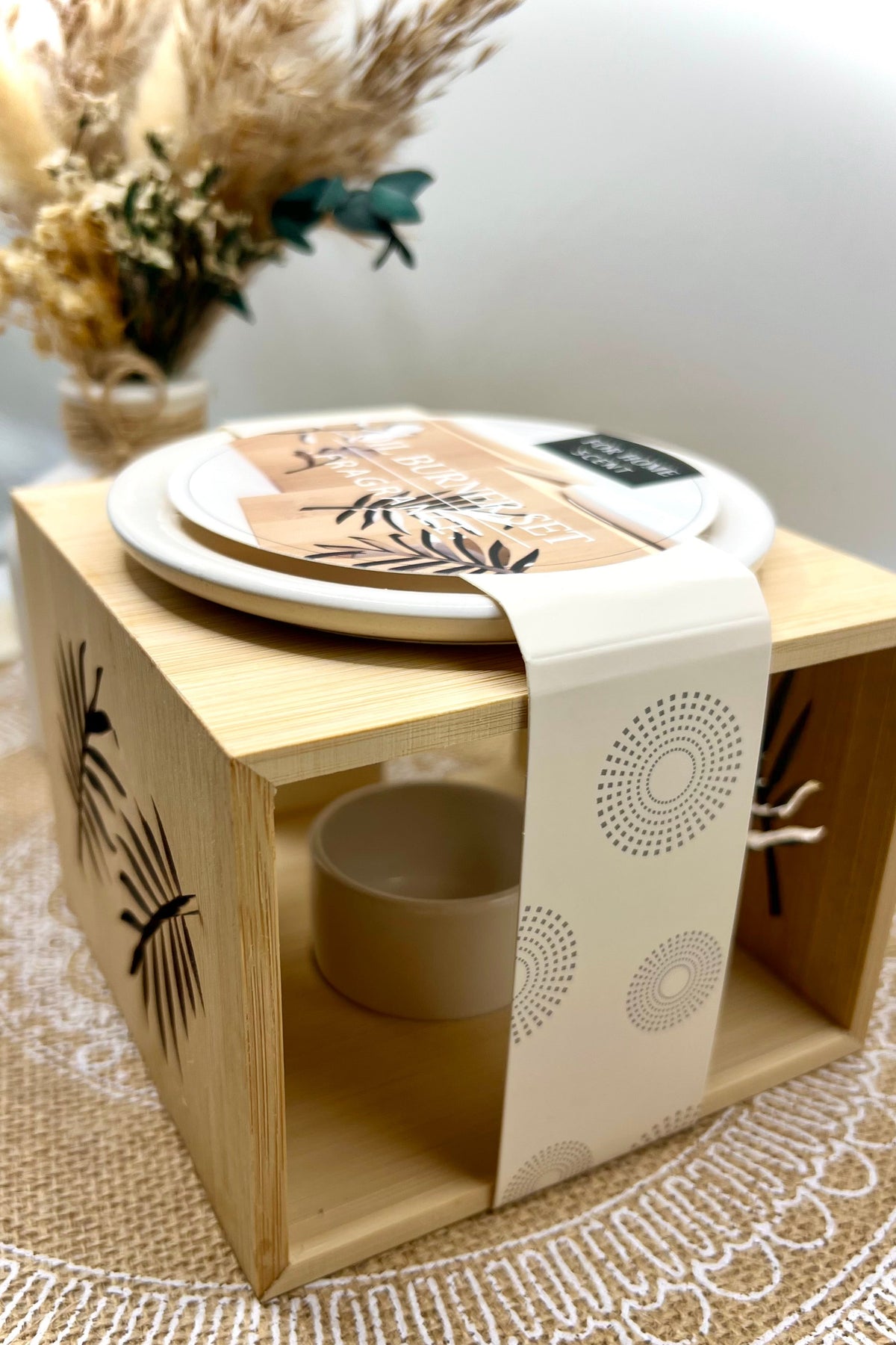 Bambus-Duftlampe mit Blattmotiv | Wachsmelts-Lampe aus Bambus & Keramik