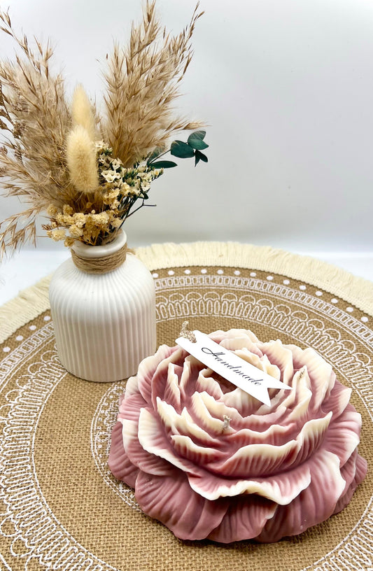 🌸 Pfingstrosenkerze XL – B-Ware | handgegossene Blumenkerze für stilvolle florale Deko