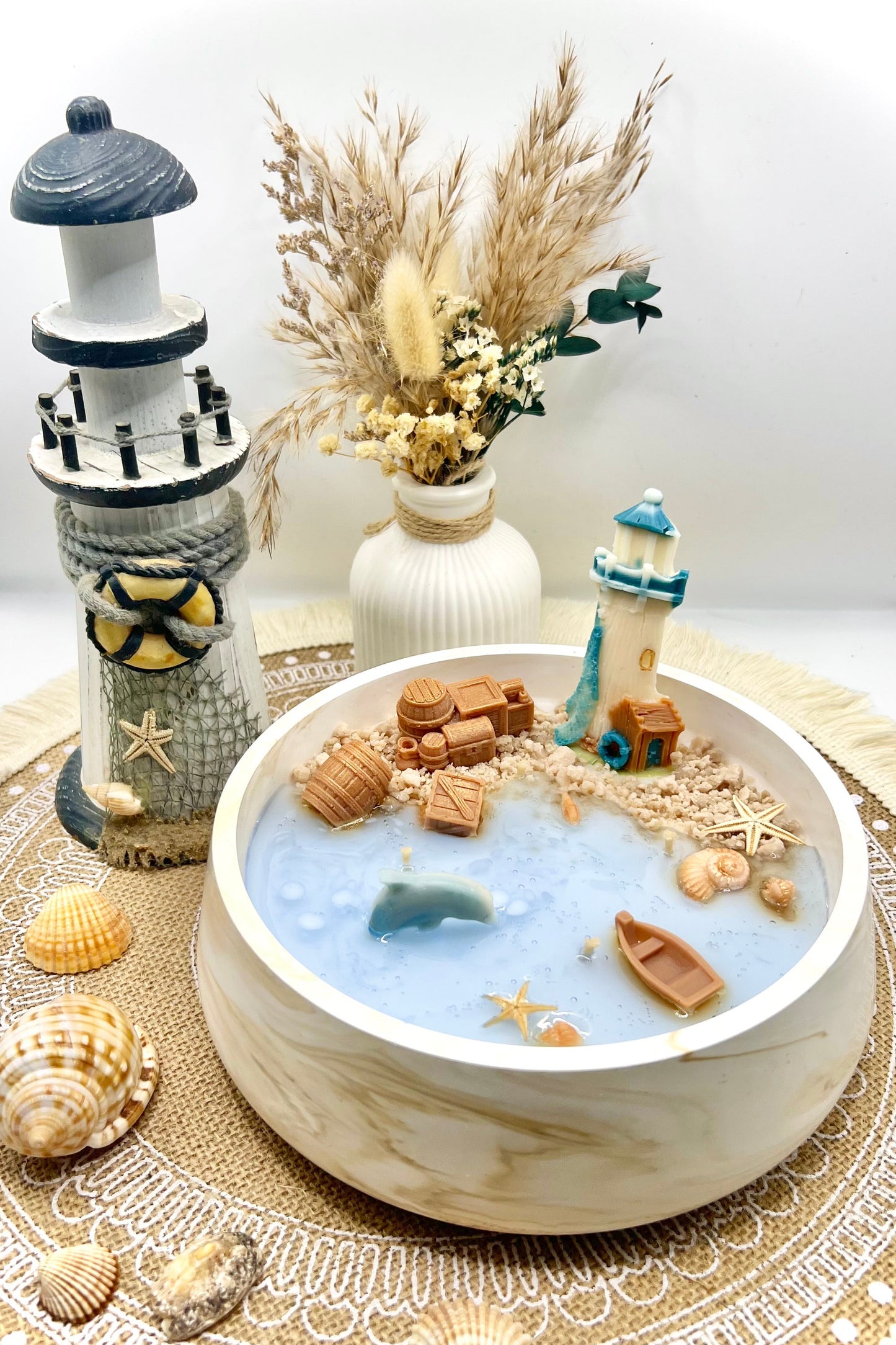 Maritime Kerze „Nordlicht“ – handgegossene Sommer Dekoration mit Meer & Muscheln