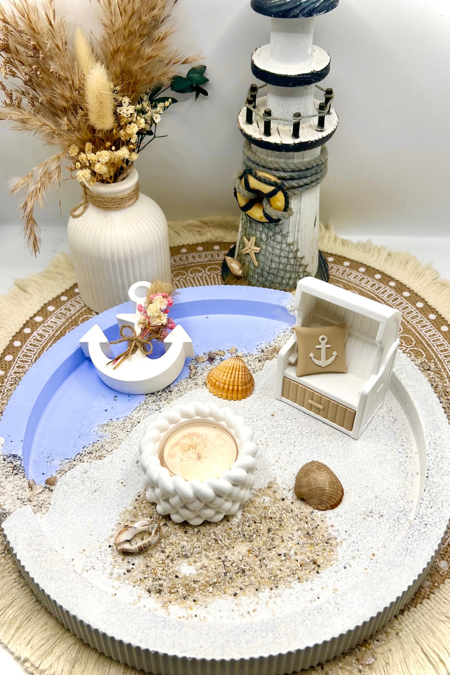 Maritimer Miniatur-Strandkorb – handgegossene Küstendeko mit 3D-Details