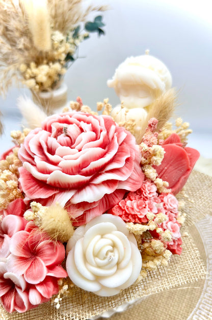 Kerzen-Blumenstrauß im handgegossenen Keramiktopf – zarte Eleganz in natürlichen Tönen