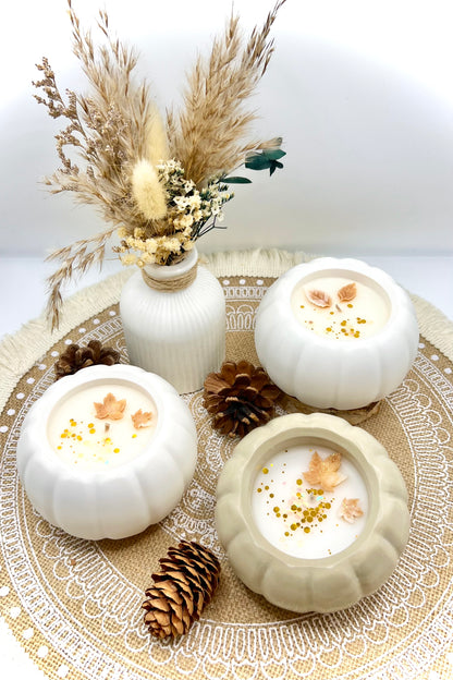 🎃 Handgemachte Kürbis-Duftkerze in Keramik | Herbstdeko & Geschenkidee – verschiedene Farben