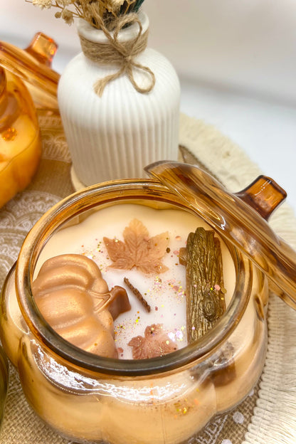 Duftkerze im Glas-Kürbis – Herbst Edition | Handgegossen | Zwei Größen