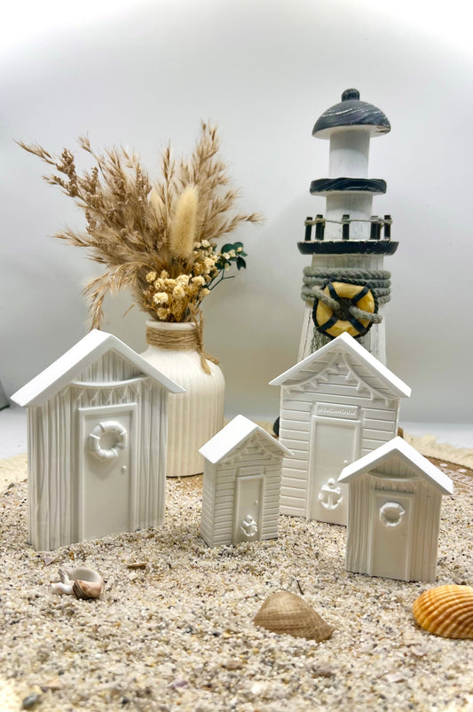 Maritime Beachhäuser aus Keramik – handgegossenes Deko-Set im Küstenstil