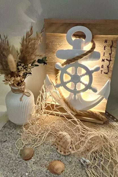 Maritime Anker-Lichtdeko auf Holzrahmen – handgegossene Küstendeko mit LED-Lichterkette
