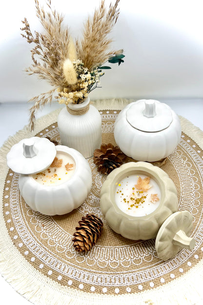 🎃 Handgemachte Kürbis-Duftkerze in Keramik | Herbstdeko & Geschenkidee – verschiedene Farben