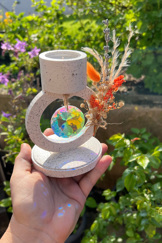 Sonnenfänger aus Keramik mit Kristall & Trockenblumen – verschiedene handgegossene Ausführungen