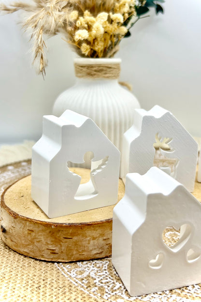 Leucht-Häuschen aus handgegossener Keramik inkl. LED-Licht & Geschenkverpackung – Weihnachtsdeko & Geschenkidee