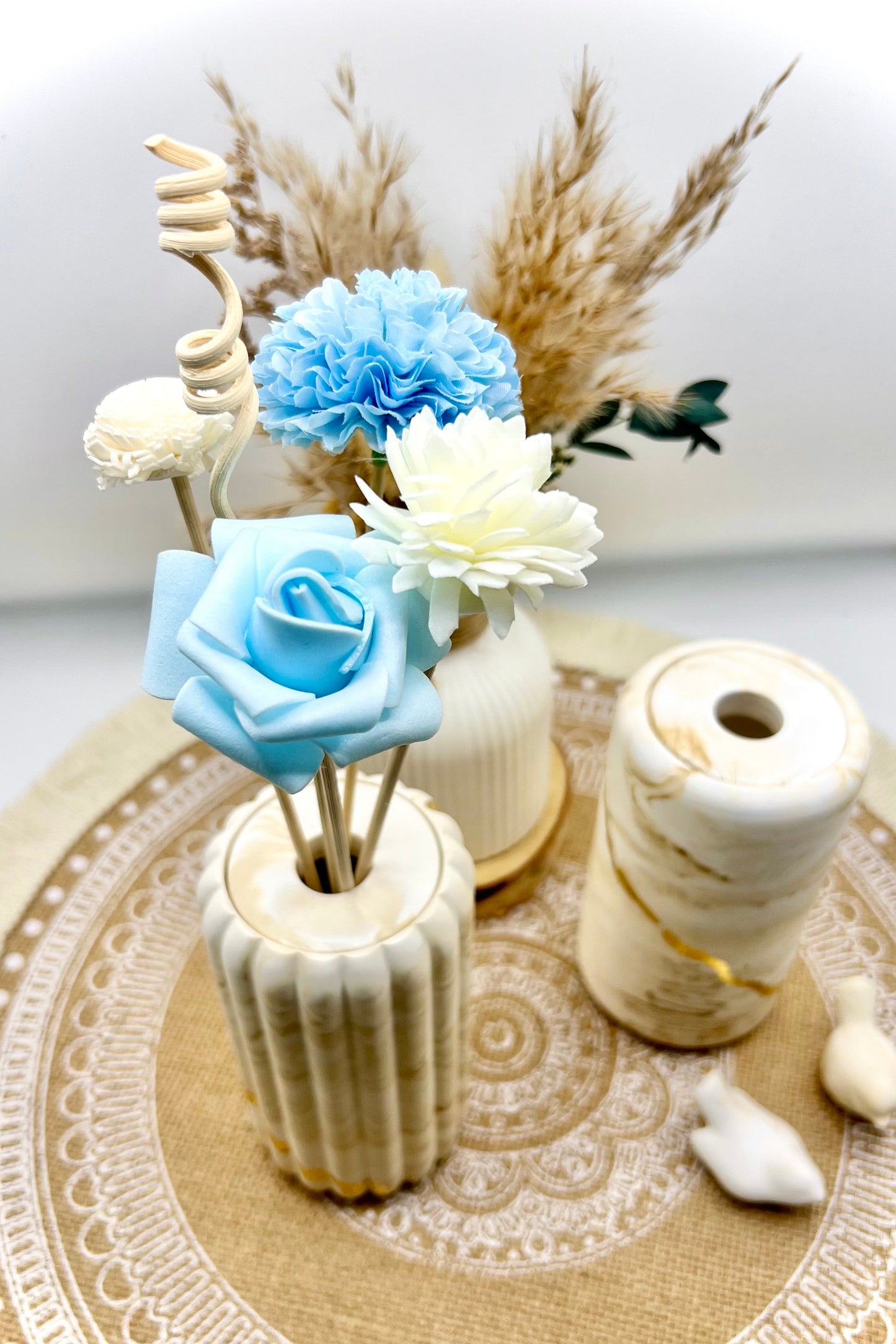 🕯️ Raumduft-Diffuser mit Duftstäbchen – handgegossenes Diffusergehäuse