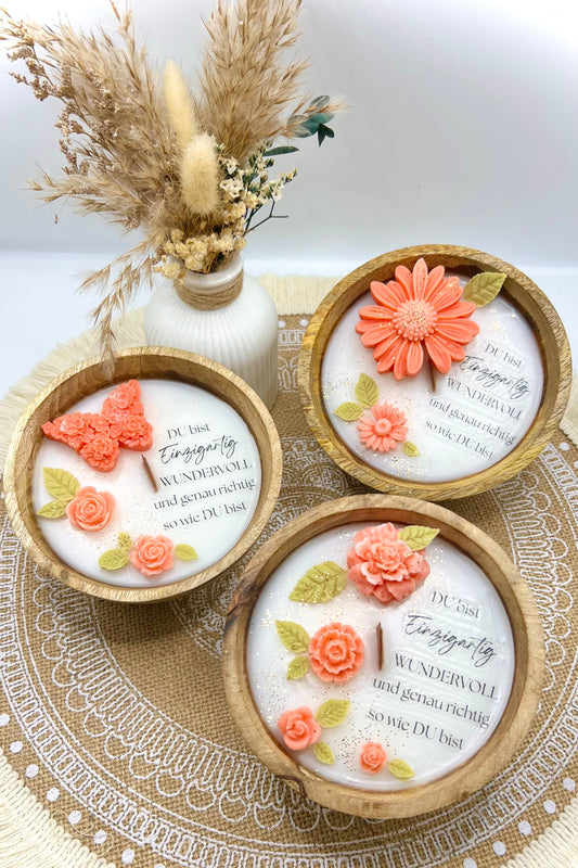 „Du bist wundervoll“ – Affirmationskerze in runder Mangoholzschale