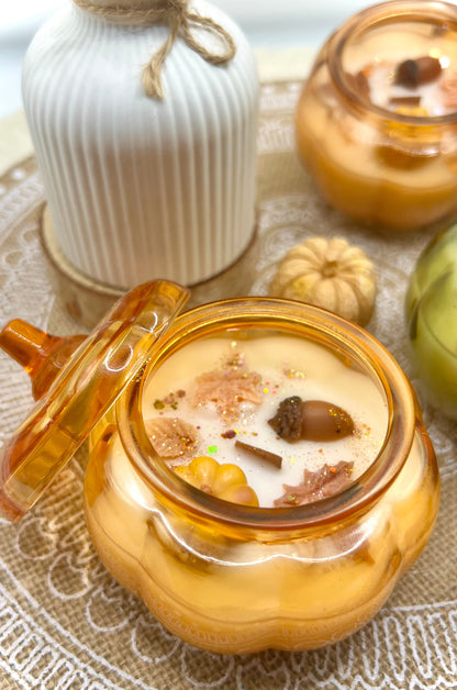 Duftkerze im Glas-Kürbis – Herbst Edition | Handgegossen | Zwei Größen
