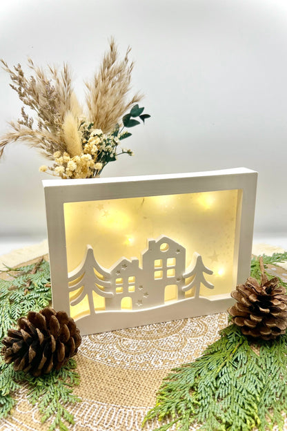 „Winterland“ Lichtbilderrahmen – handgegossene Keramik mit Mini-Lichterkette, Winterdeko & Geschenkidee