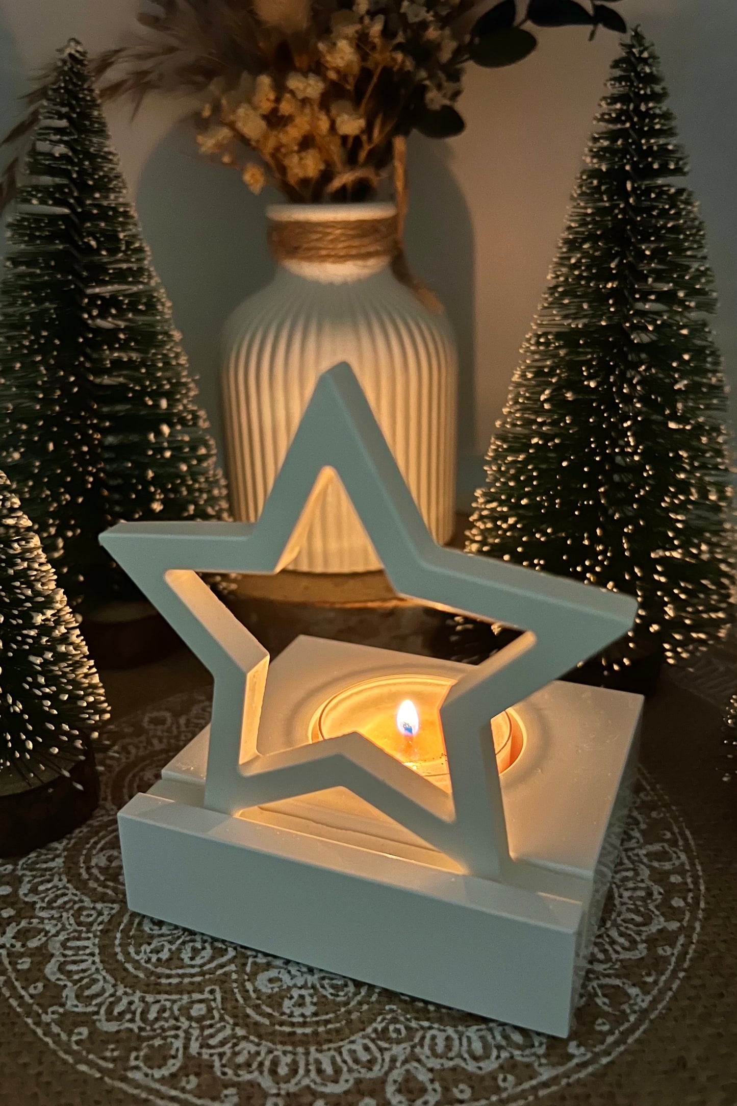 Handgegossene Teelichthalter – verschiedene winterliche Motive