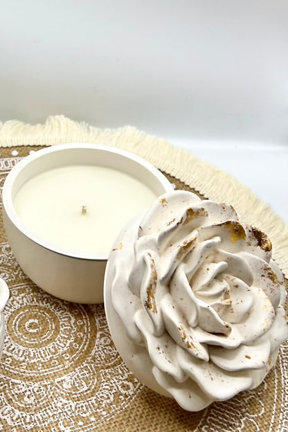 Große Elegant Rose - Rosen Schalen Kerze mit Blattgold (verschiedene Düfte)